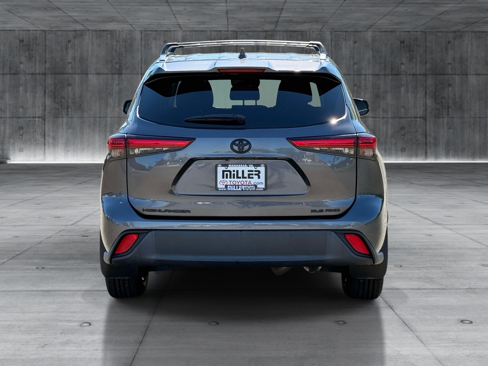 Used 2021 Toyota Highlander SUV