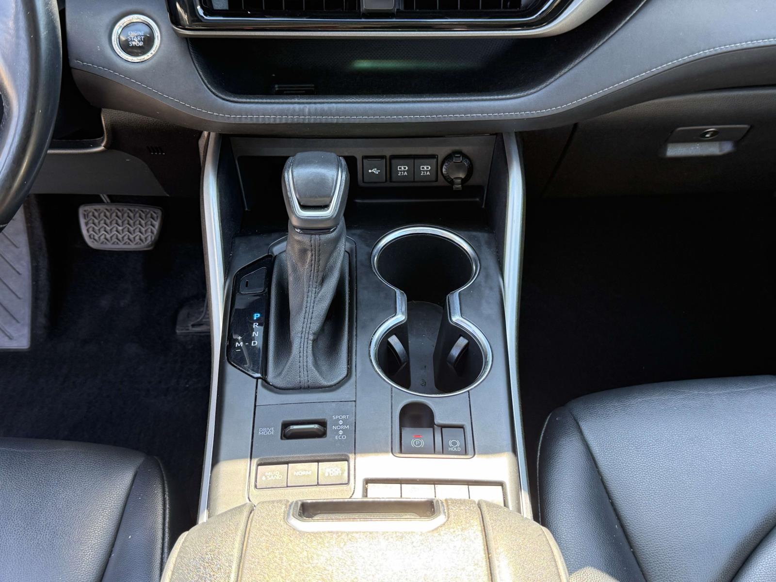 Used 2021 Toyota Highlander SUV