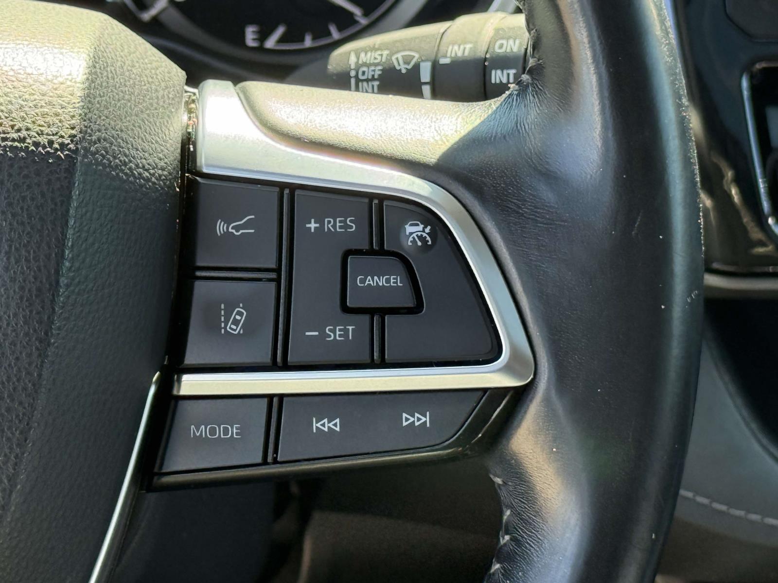 Used 2021 Toyota Highlander SUV