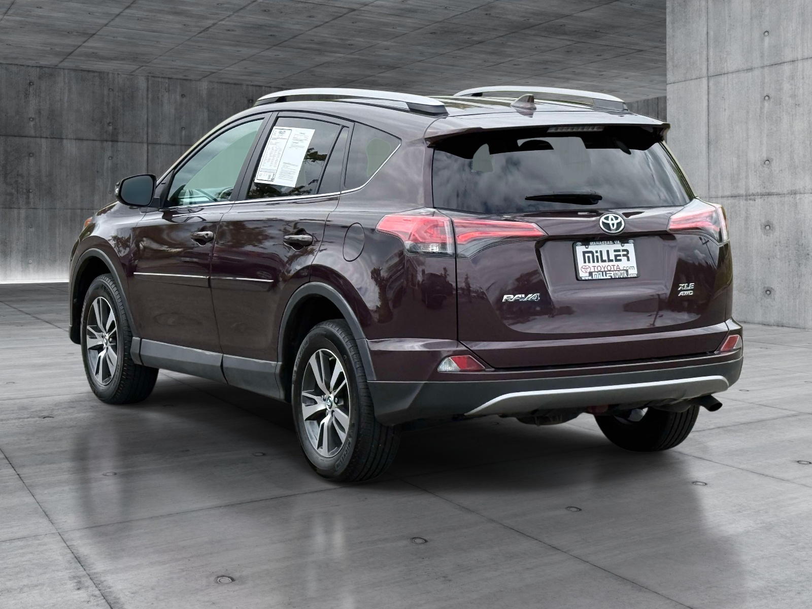Used 2018 Toyota RAV4 SUV