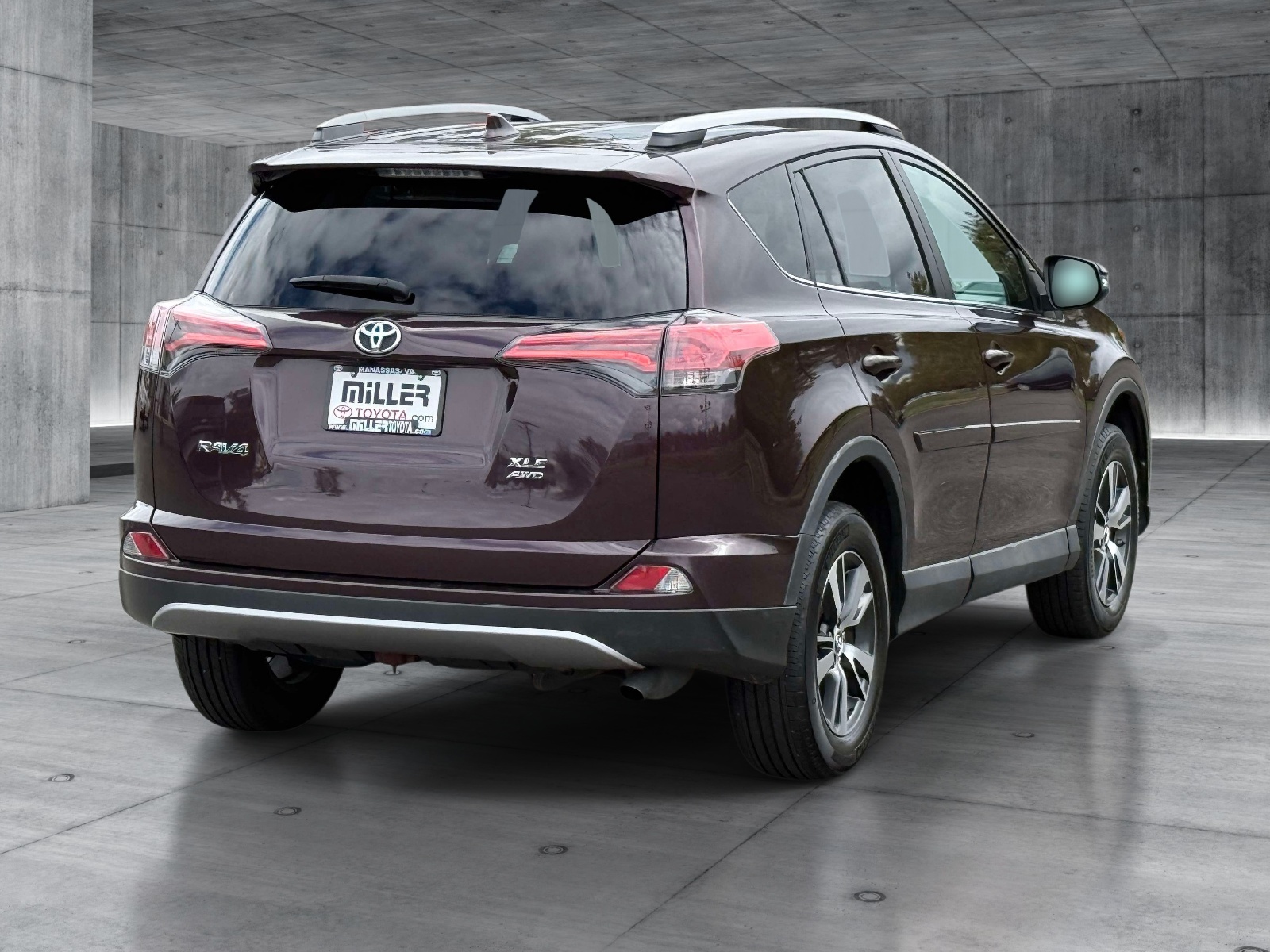 Used 2018 Toyota RAV4 SUV