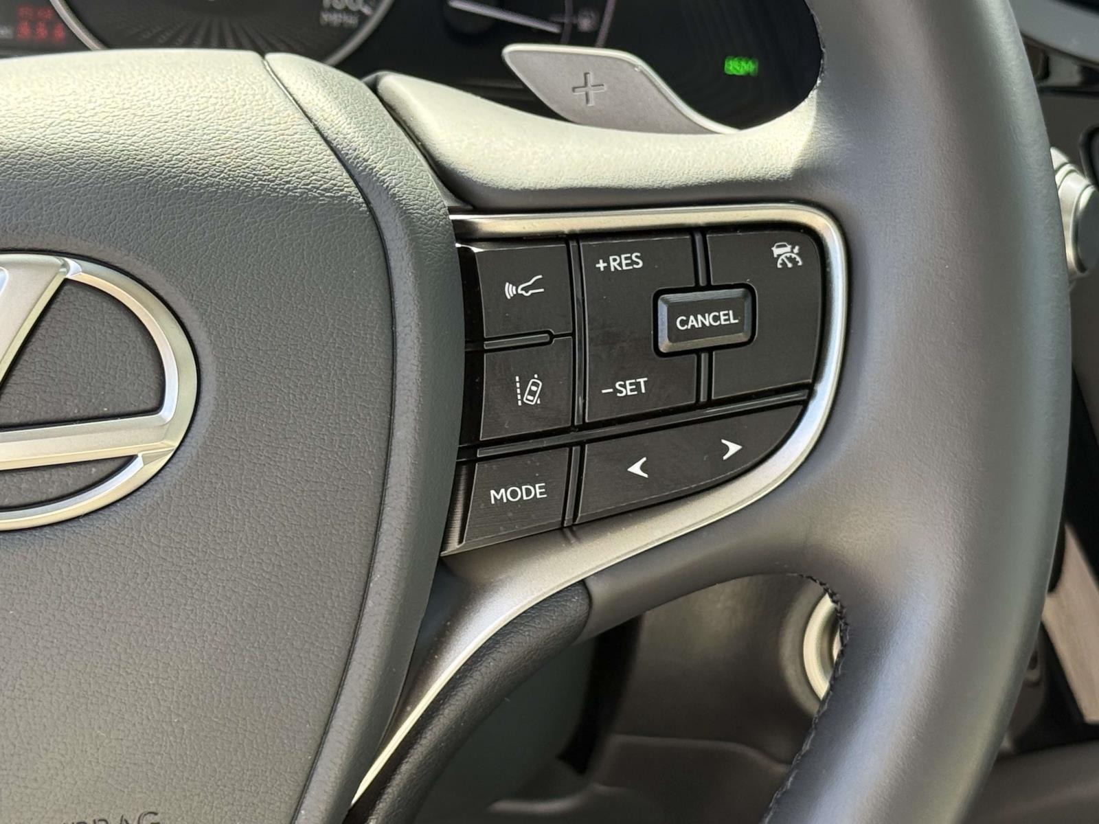 Used 2025 Lexus ES 350 Sedan