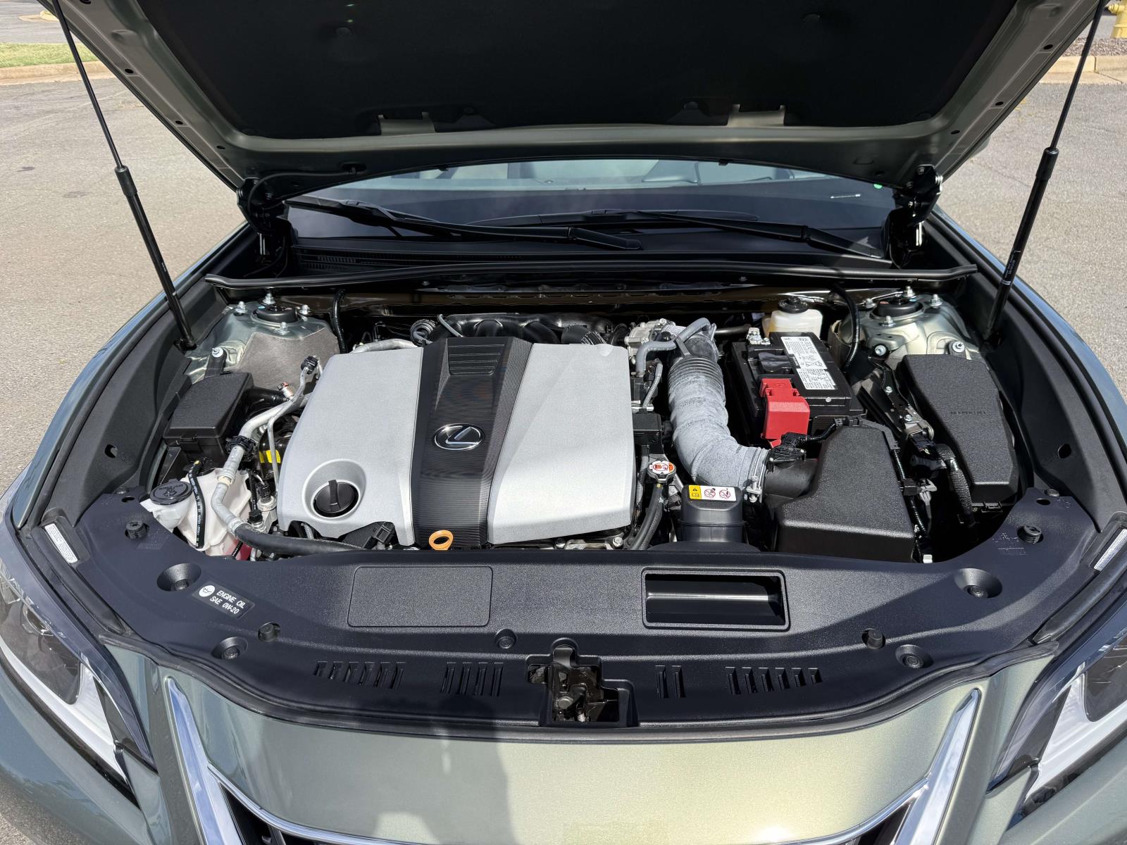 Used 2025 Lexus ES 350 Sedan