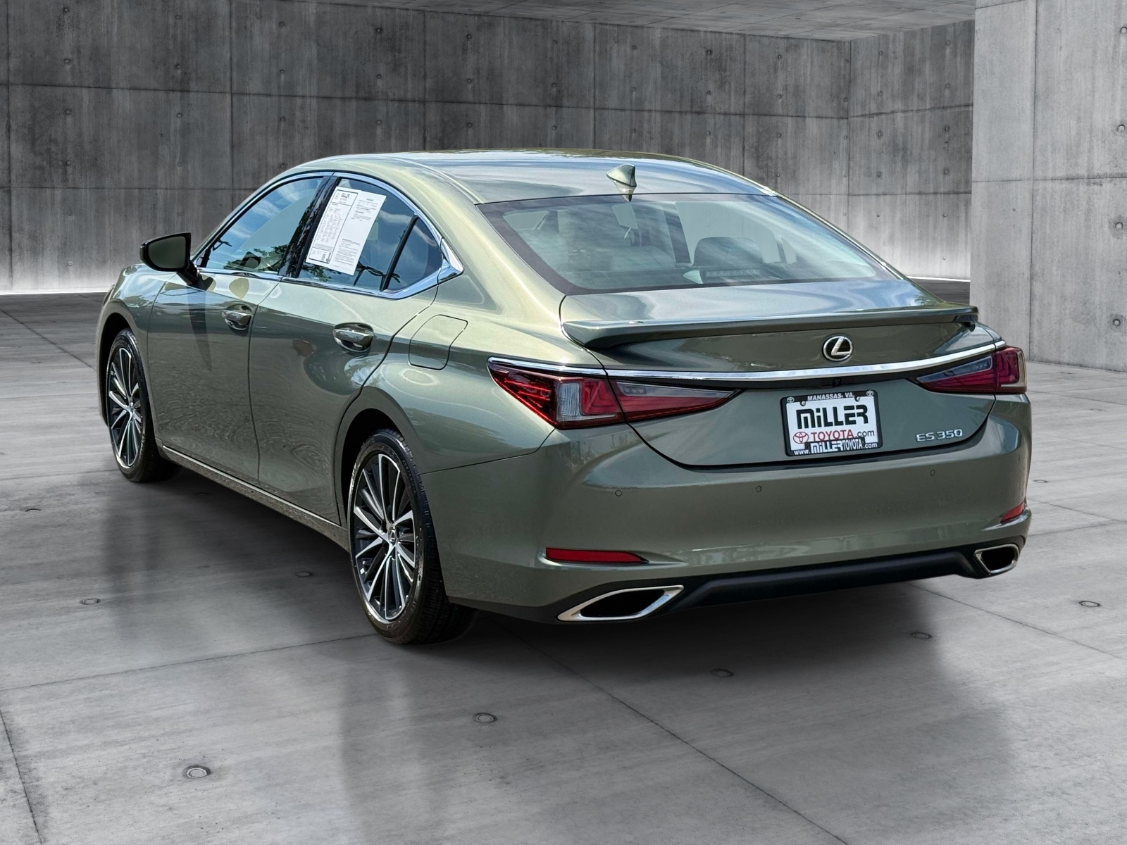 Used 2025 Lexus ES 350 Sedan