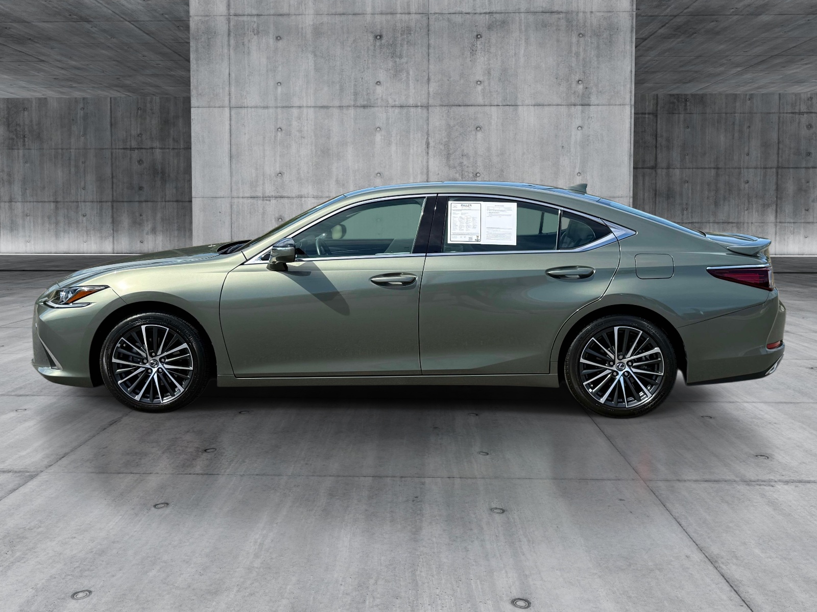 Used 2025 Lexus ES 350 Sedan