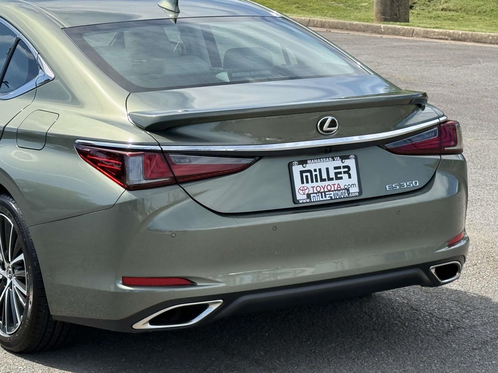 Used 2025 Lexus ES 350 Sedan
