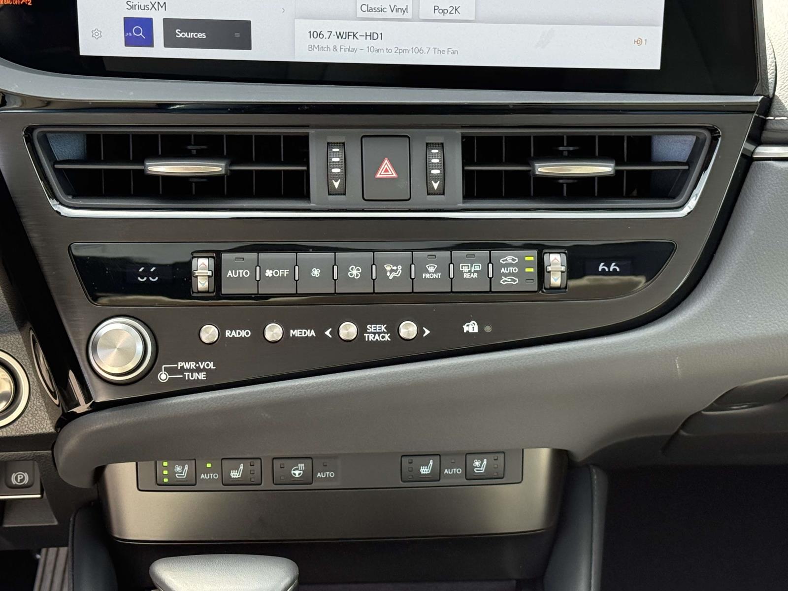 Used 2025 Lexus ES 350 Sedan