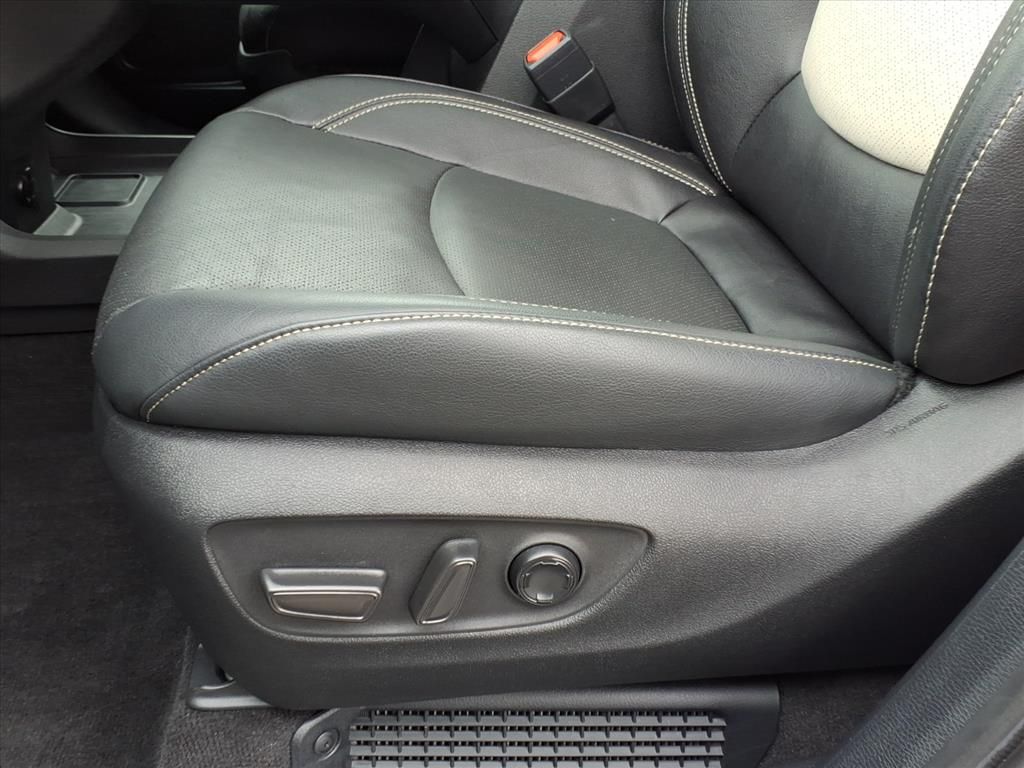 Used 2025 Toyota Sienna Van