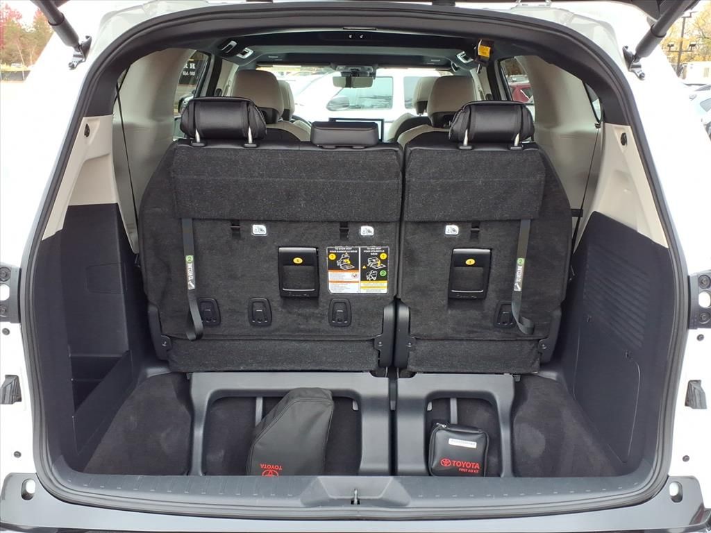 Used 2025 Toyota Sienna Van