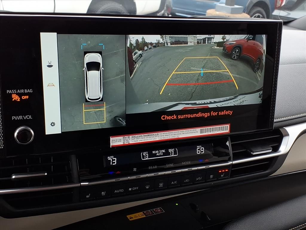 Used 2025 Toyota Sienna Van