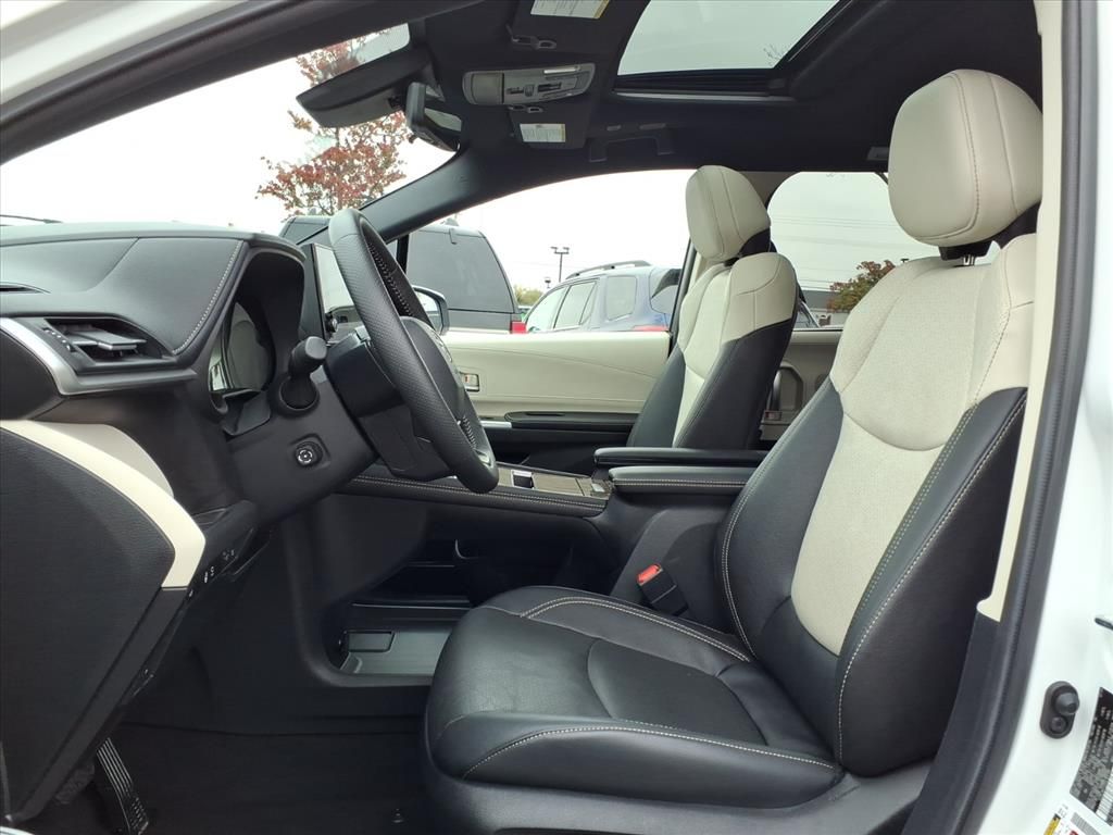 Used 2025 Toyota Sienna Van
