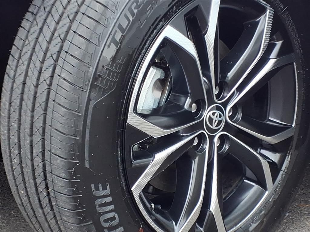 Used 2025 Toyota Sienna Van