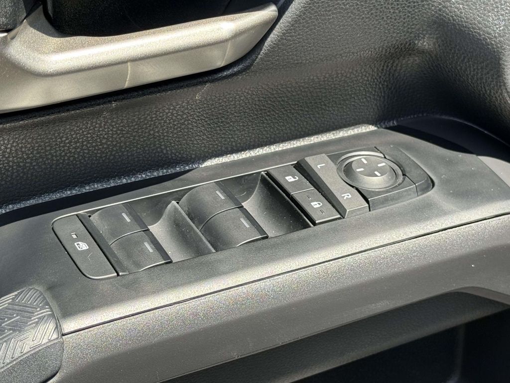 Used 2025 Toyota Tacoma Truck