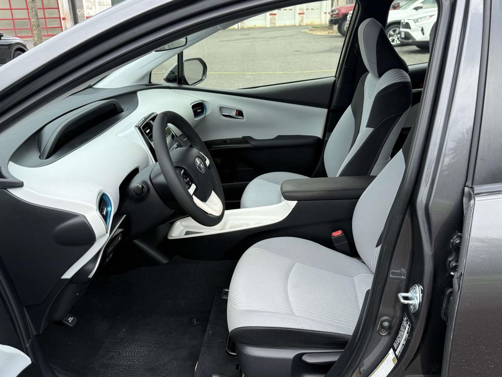 Used 2017 Toyota Prius Hatchback