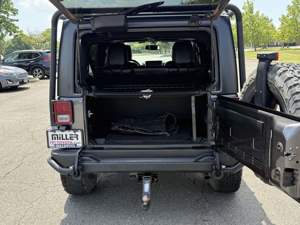 Used 2017 Jeep Wrangler SUV