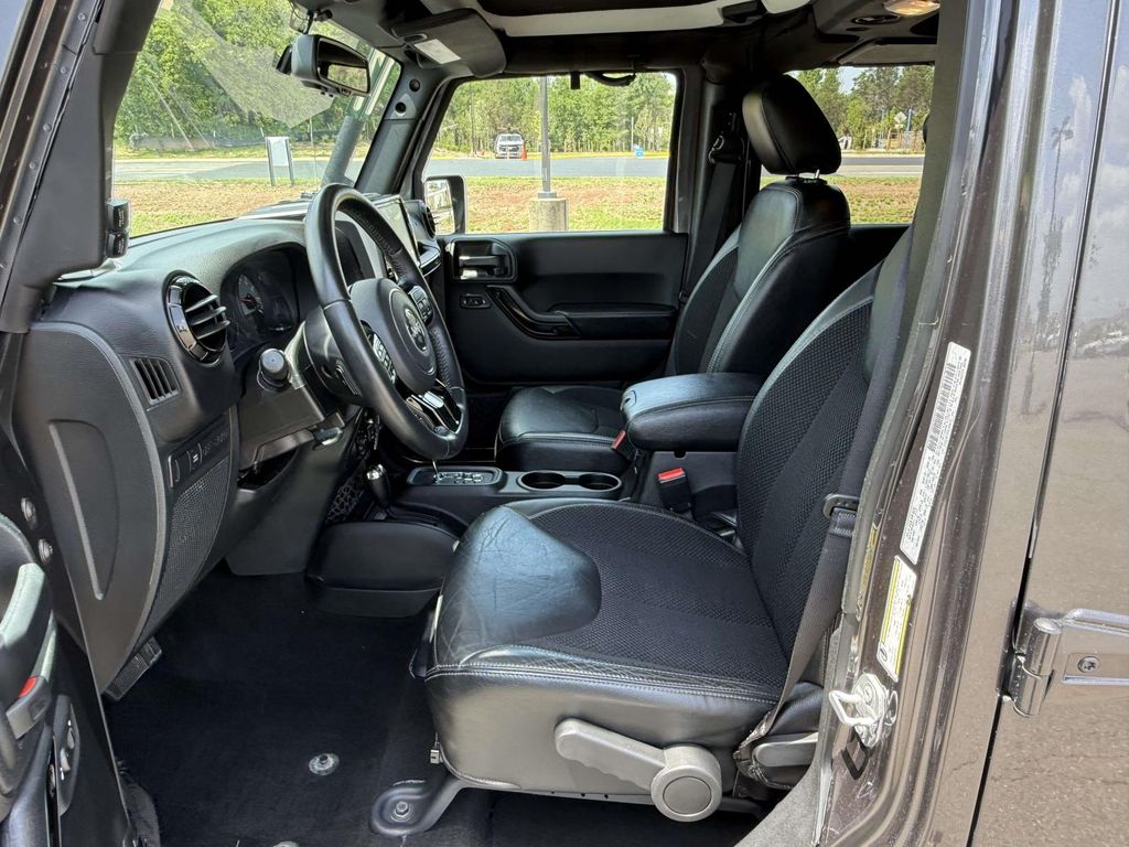Used 2017 Jeep Wrangler SUV