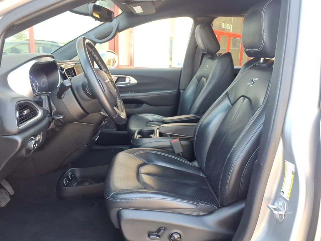 Used 2018 Chrysler Pacifica Touring L with VIN 2C4RC1BG4JR193761 for sale in Manassas, VA