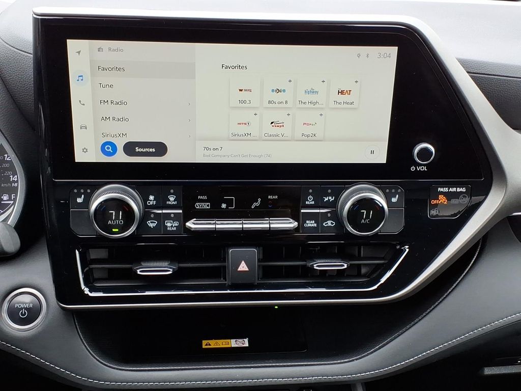 2024 Toyota Highlander XLE - Photo 13