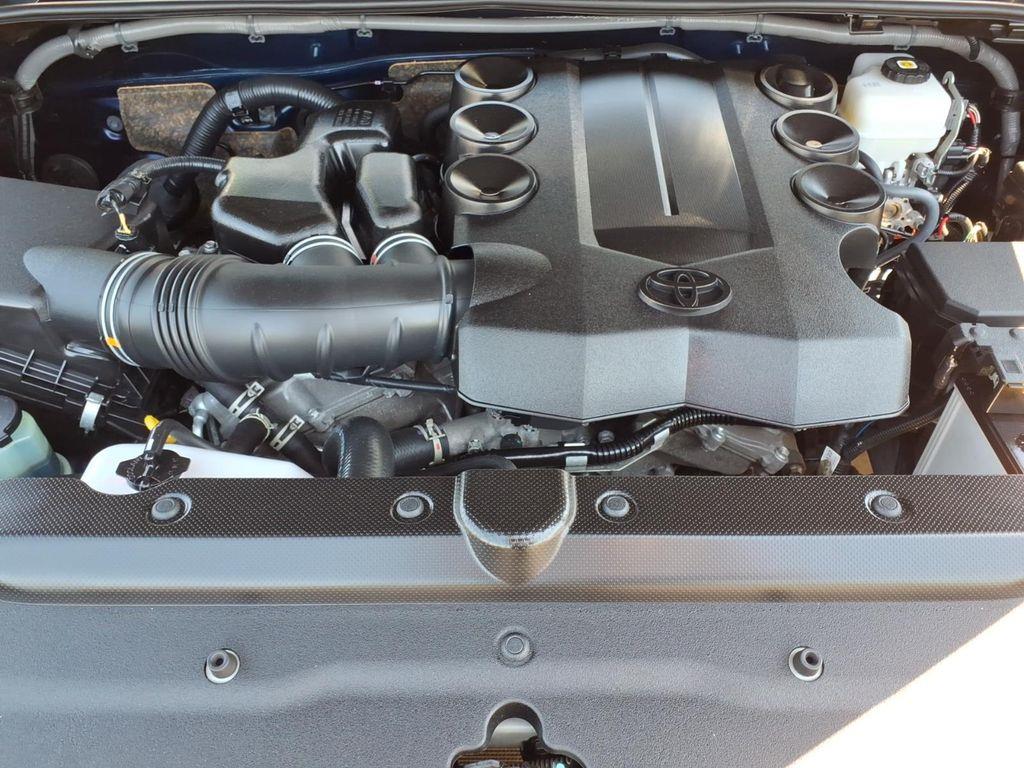 2023 Toyota 4Runner SR5 - Photo 18