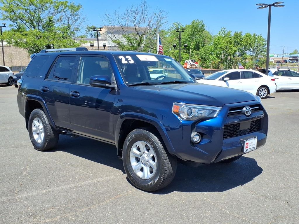 2023 Toyota 4Runner SR5 - Photo 10