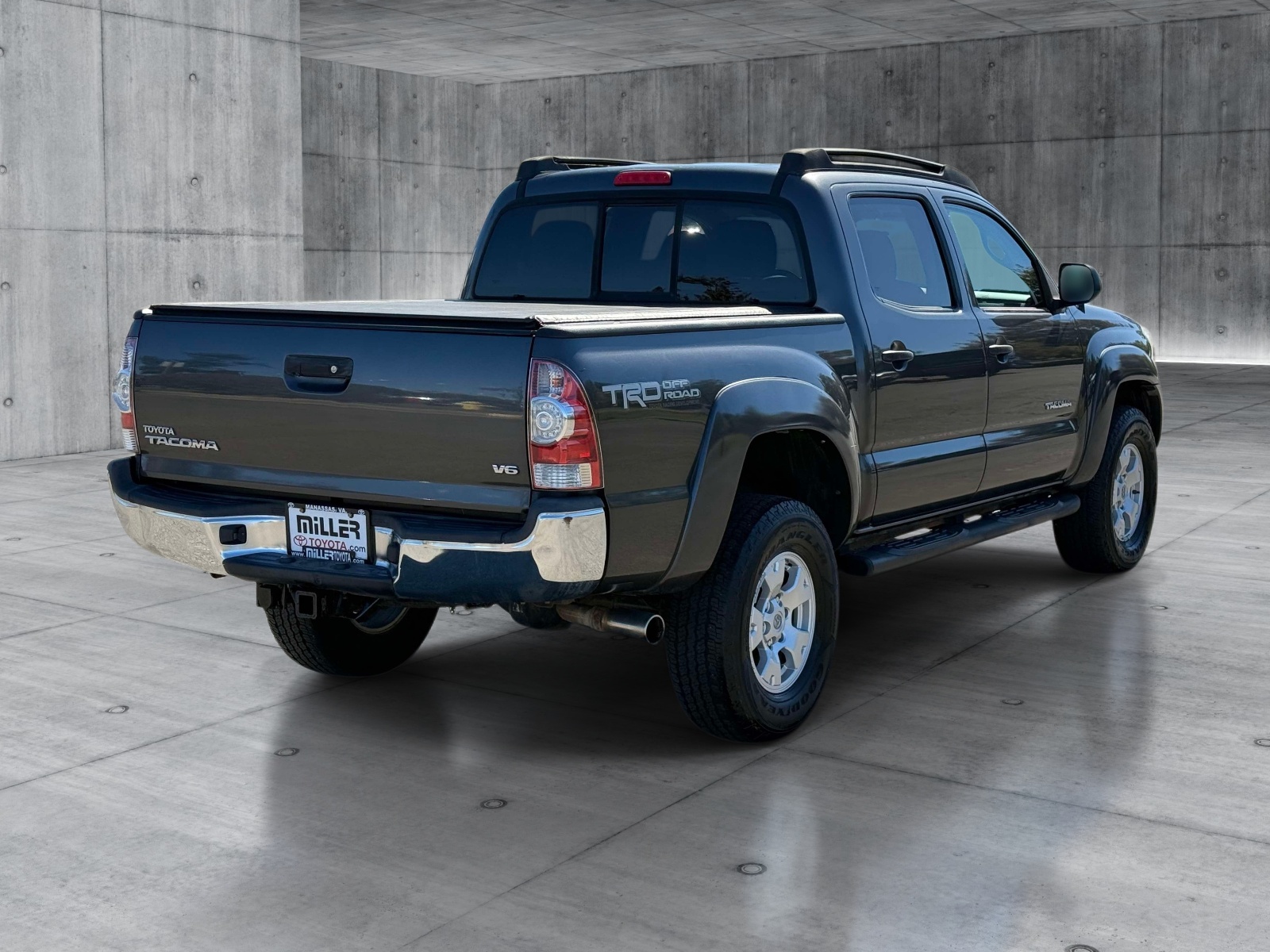 Used 2013 Toyota Tacoma Truck
