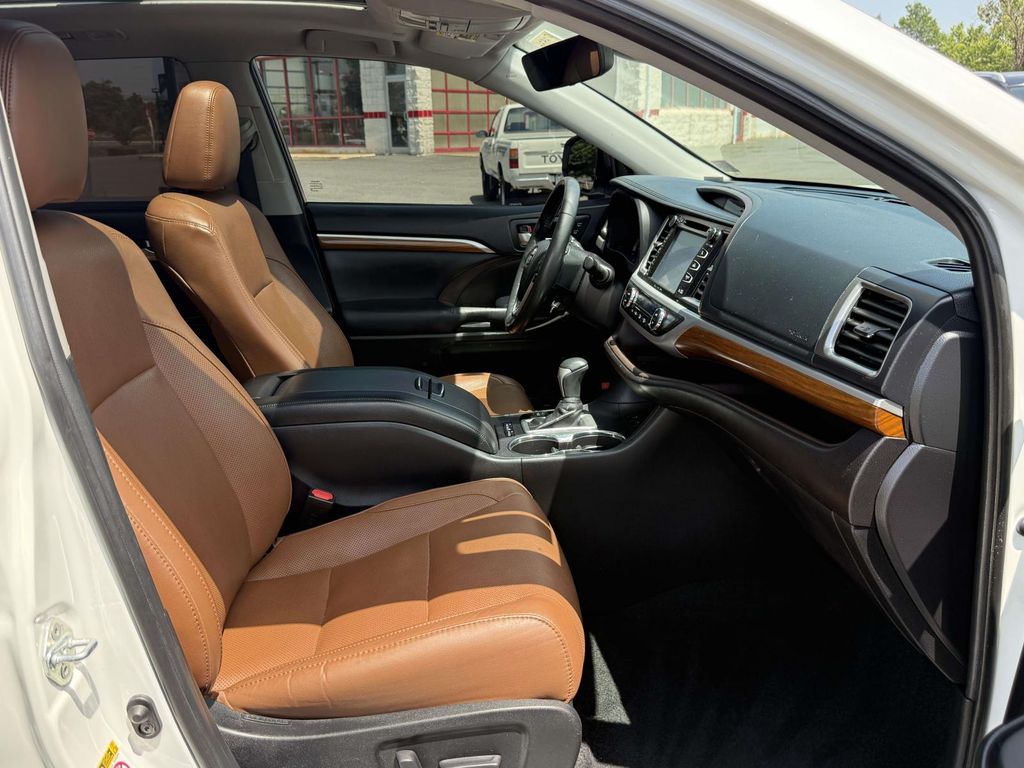Used 2019 Toyota Highlander SUV