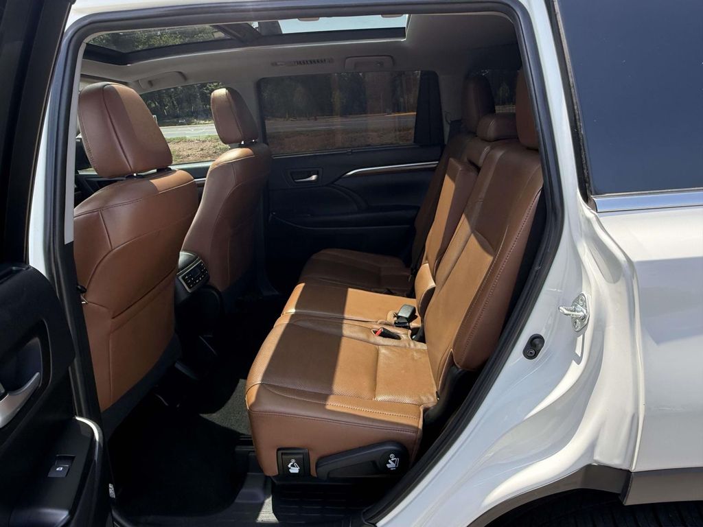 Used 2019 Toyota Highlander SUV