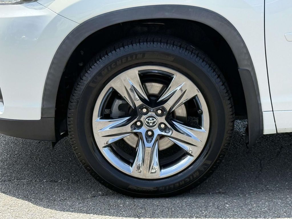 Used 2019 Toyota Highlander SUV