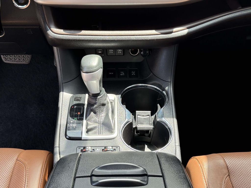Used 2019 Toyota Highlander SUV