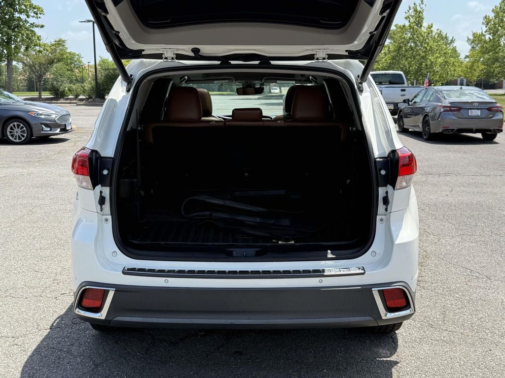 Used 2019 Toyota Highlander SUV