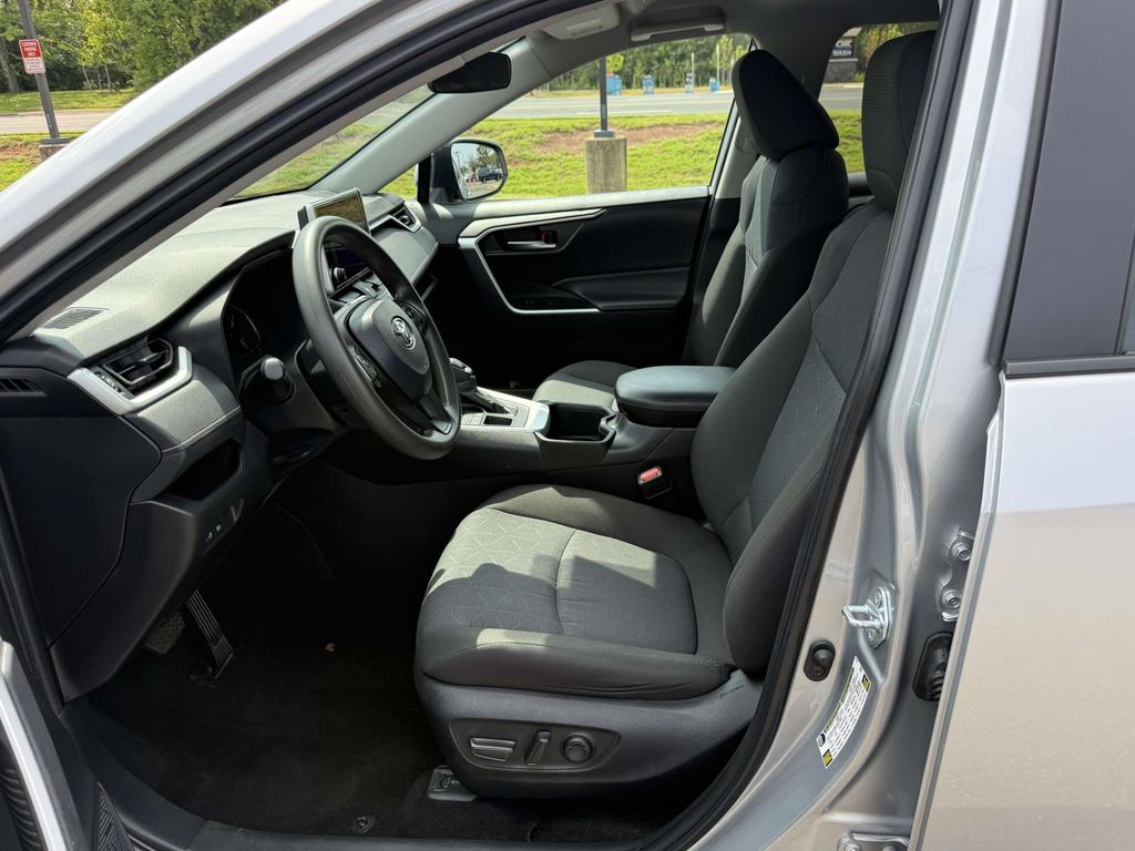 Used 2024 Toyota RAV4 SUV