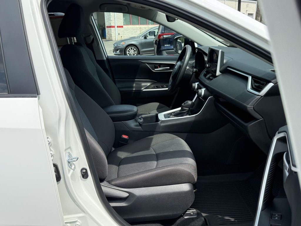 Used 2025 Toyota RAV4 SUV