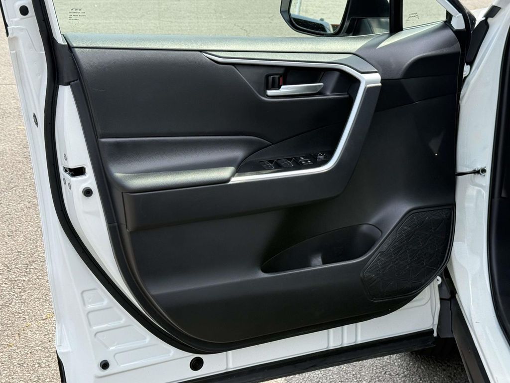Used 2025 Toyota RAV4 SUV