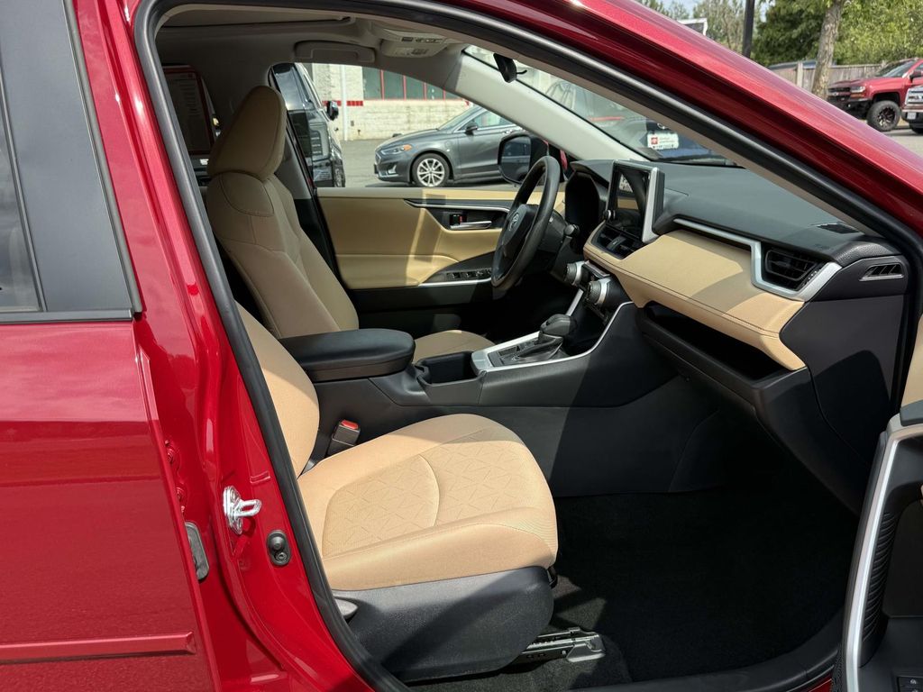 Used 2025 Toyota RAV4 SUV