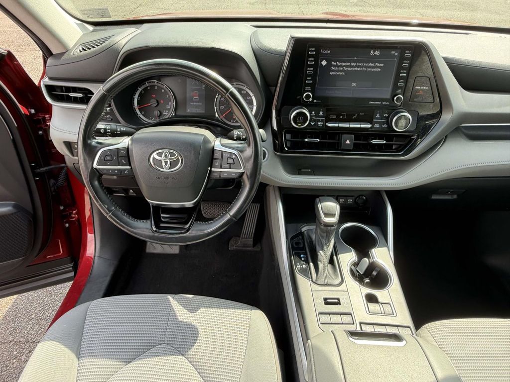 Used 2020 Toyota Highlander SUV
