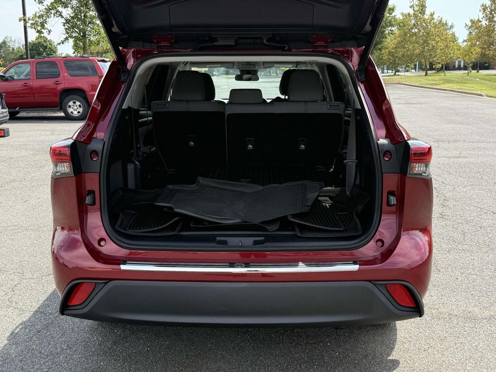 Used 2020 Toyota Highlander SUV