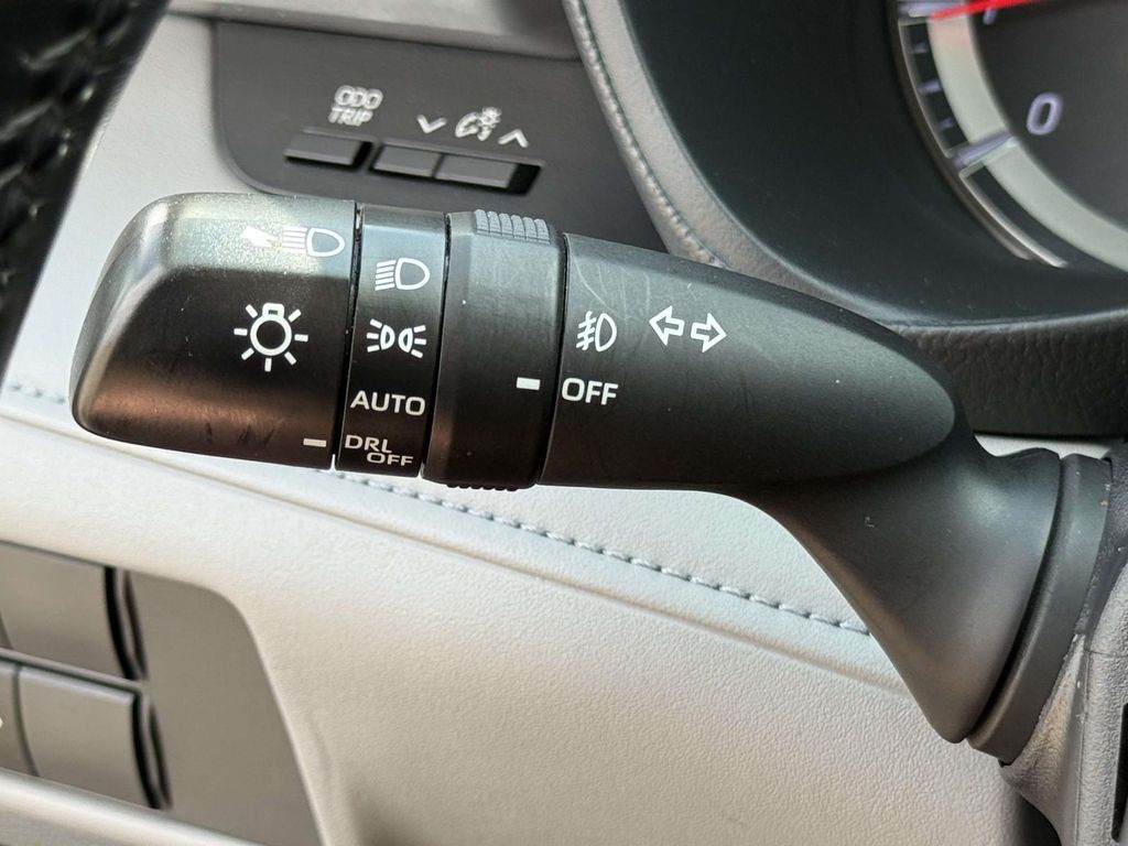Used 2020 Toyota Highlander SUV