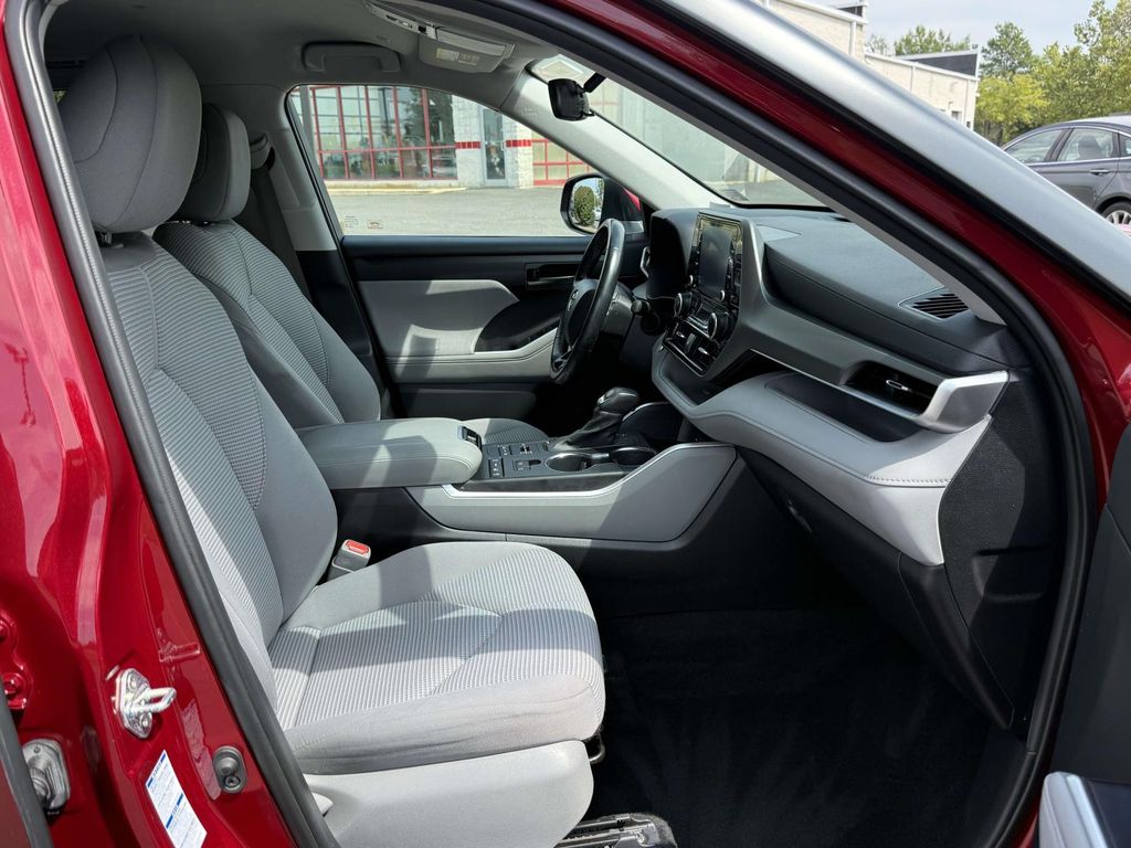 Used 2020 Toyota Highlander SUV