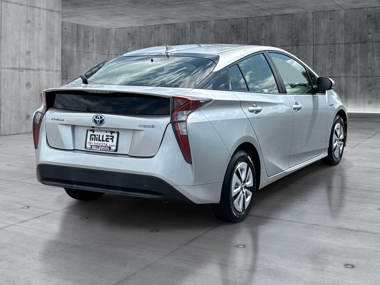 Used 2017 Toyota Prius Hybrid Hatchback