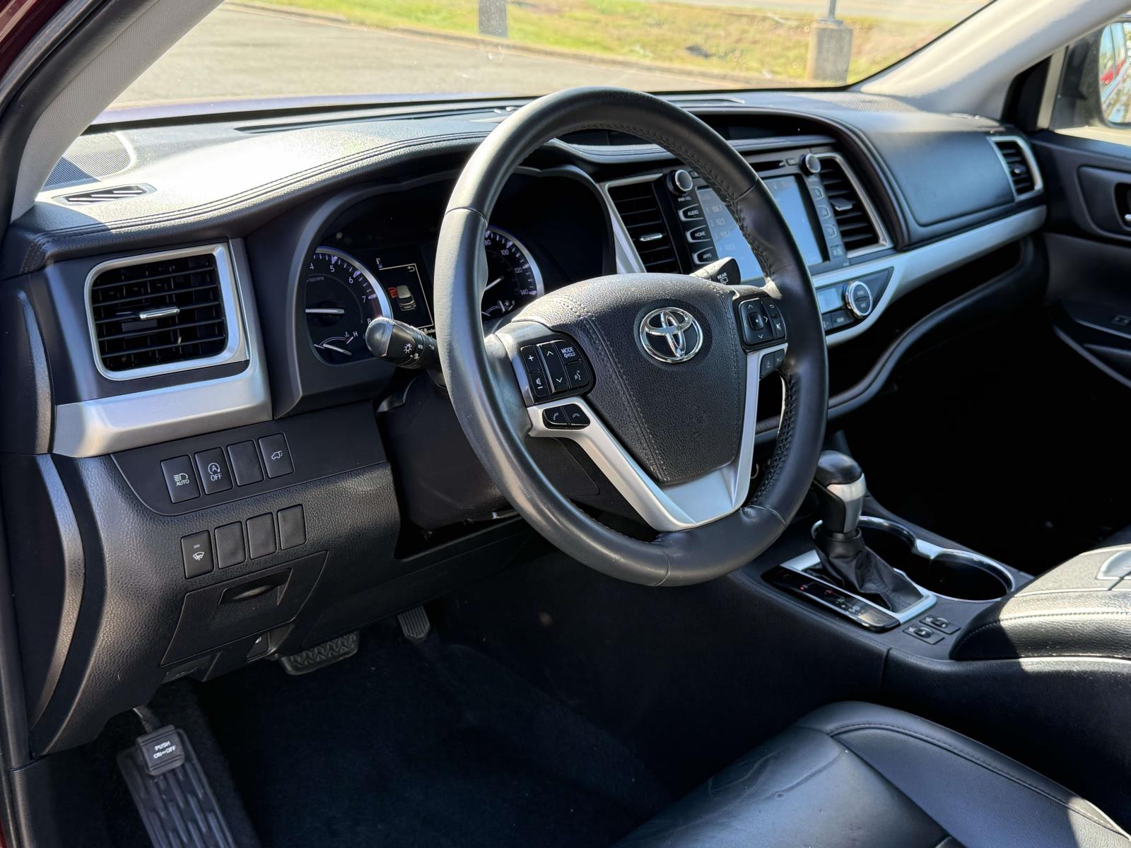 Used 2019 Toyota Highlander SUV