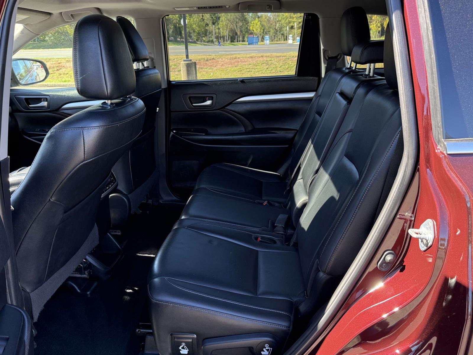 Used 2019 Toyota Highlander SUV