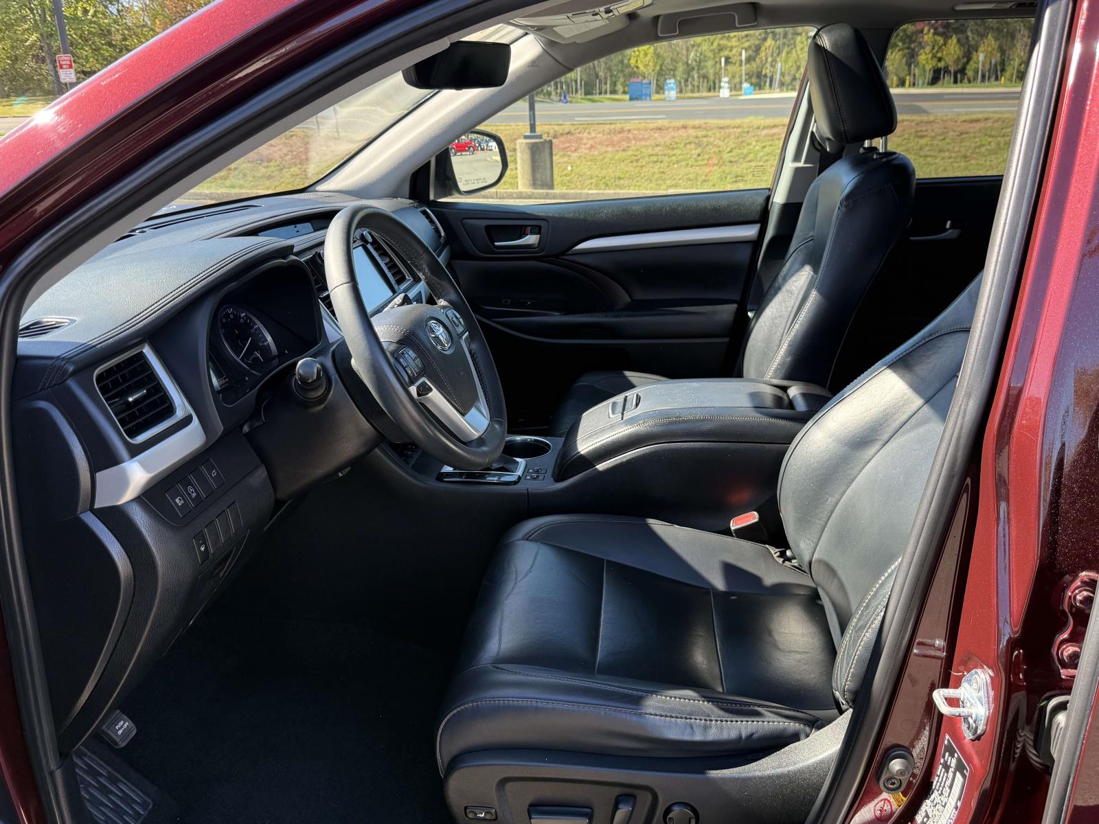 Used 2019 Toyota Highlander SUV