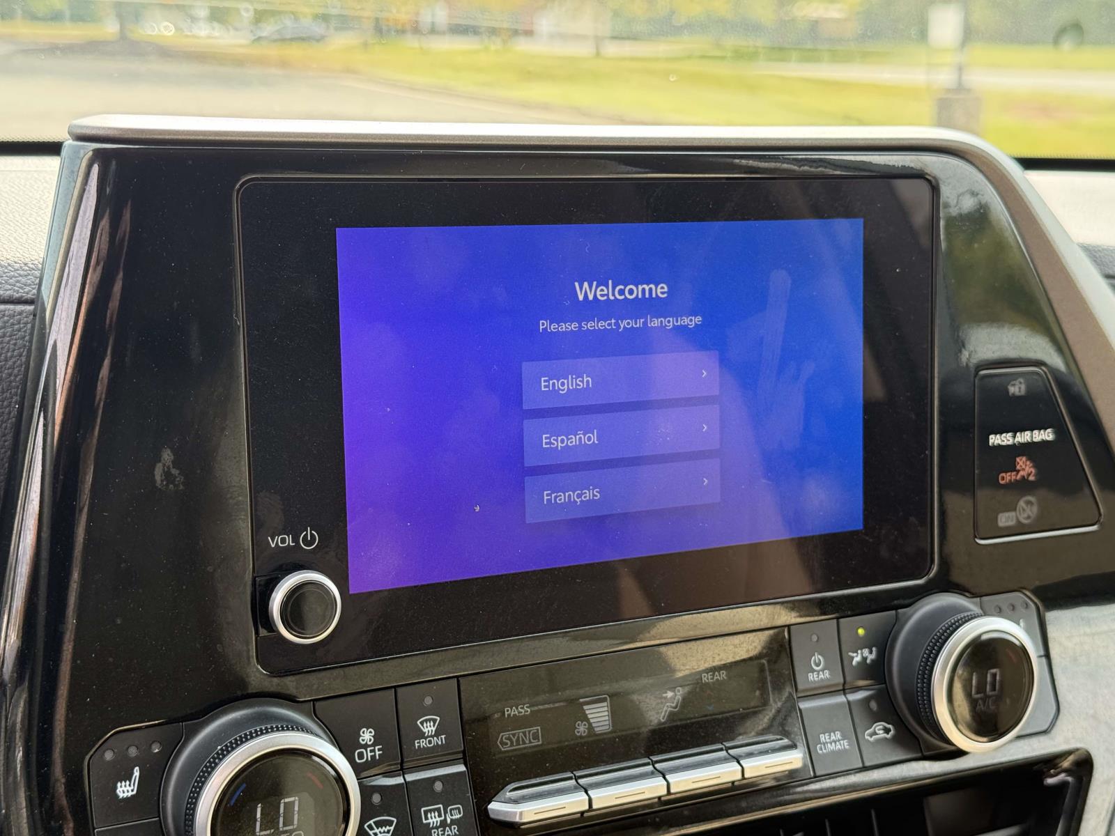 Used 2023 Toyota Highlander Hybrid SUV