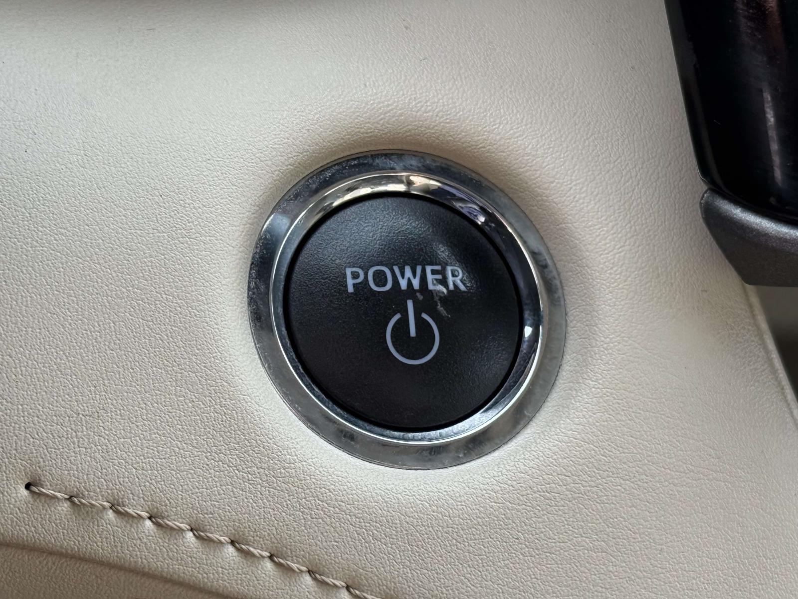 Used 2023 Toyota Highlander Hybrid SUV