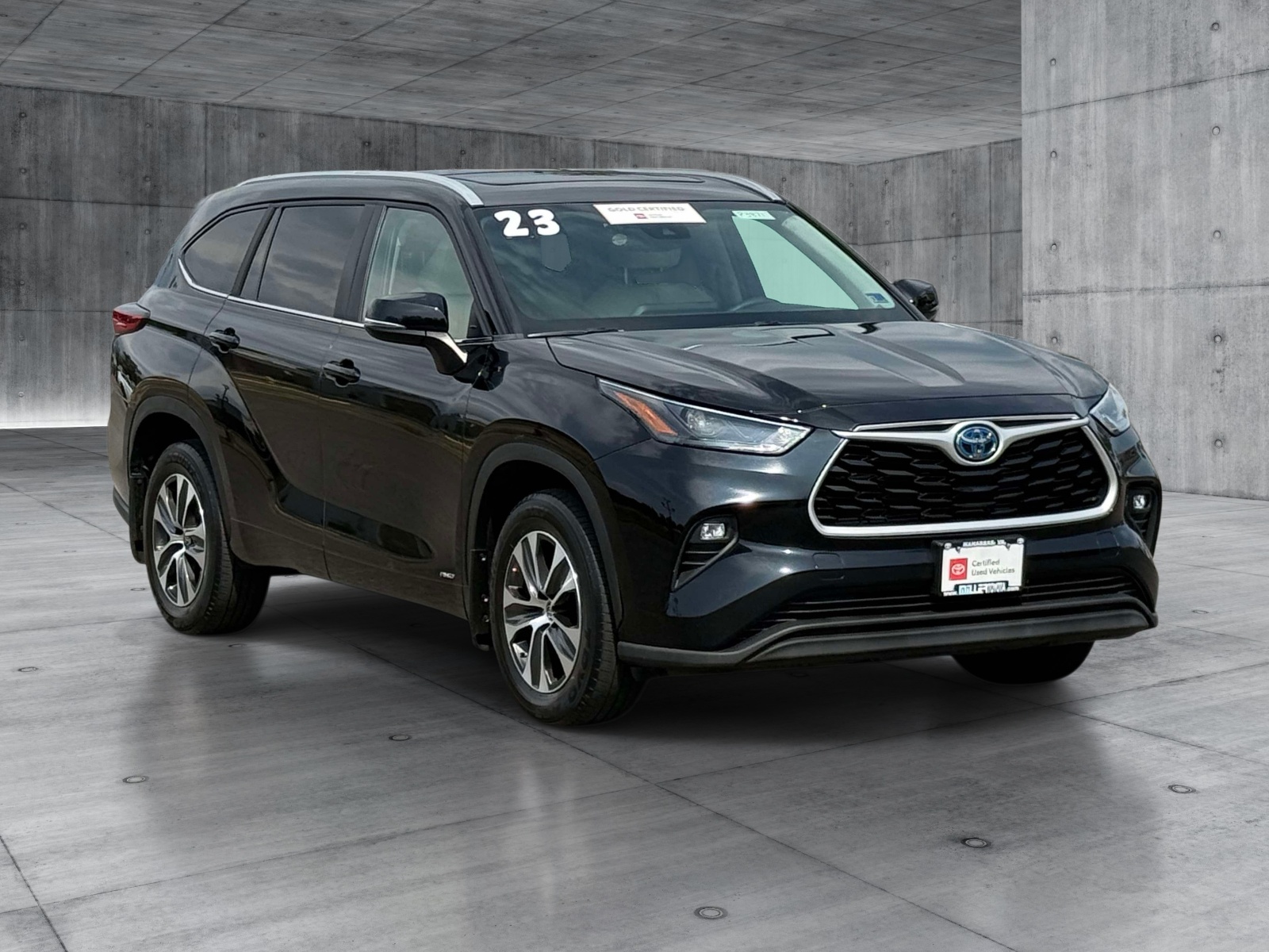 Used 2023 Toyota Highlander Hybrid SUV