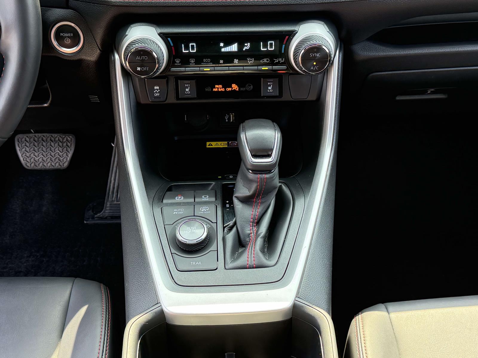 2023 Toyota RAV4 XSE - Photo 22
