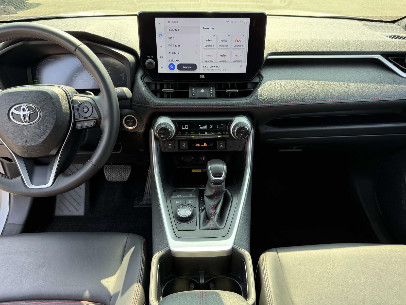 2023 Toyota RAV4 XSE - Photo 19