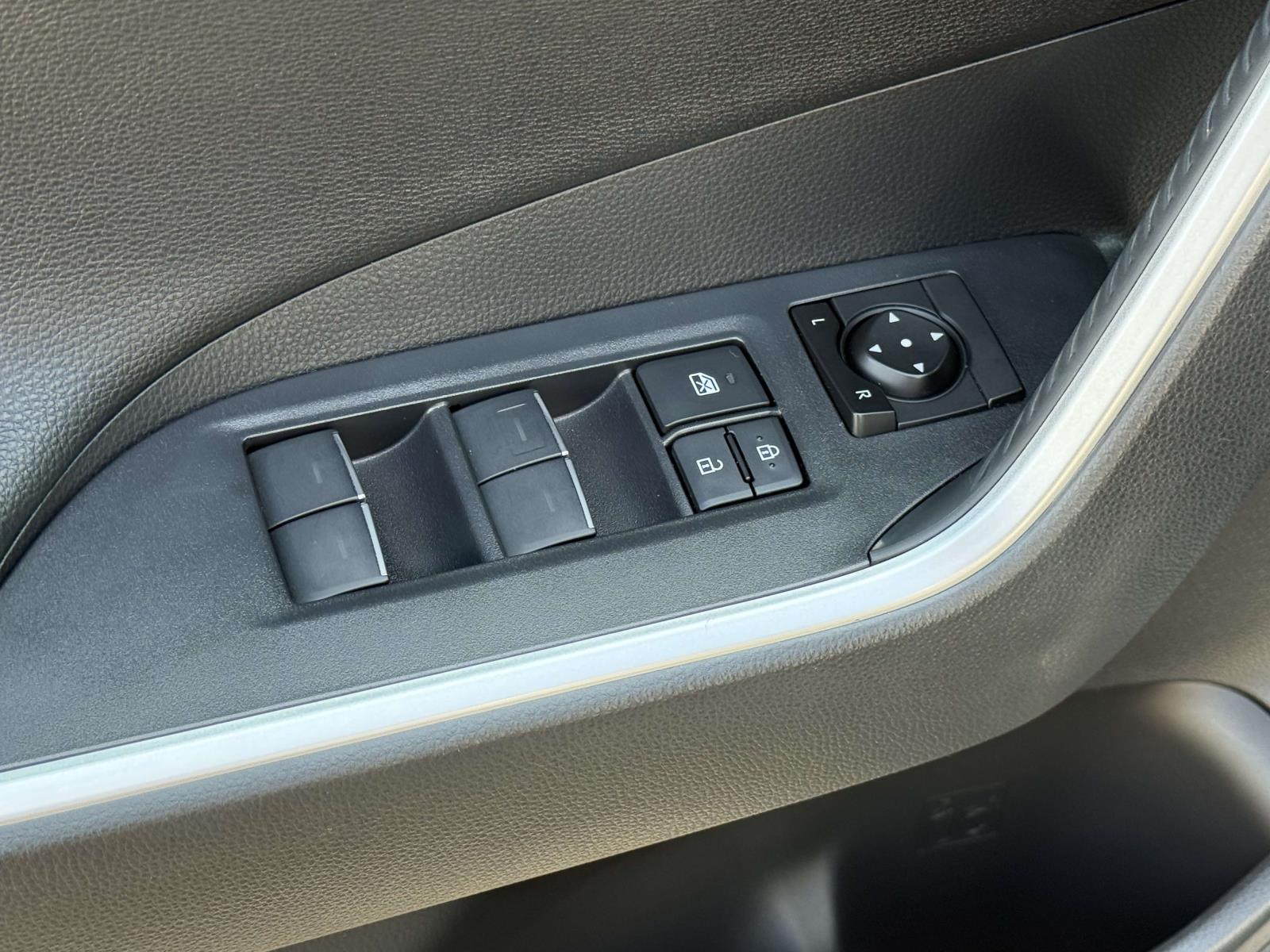 2023 Toyota RAV4 XSE - Photo 31