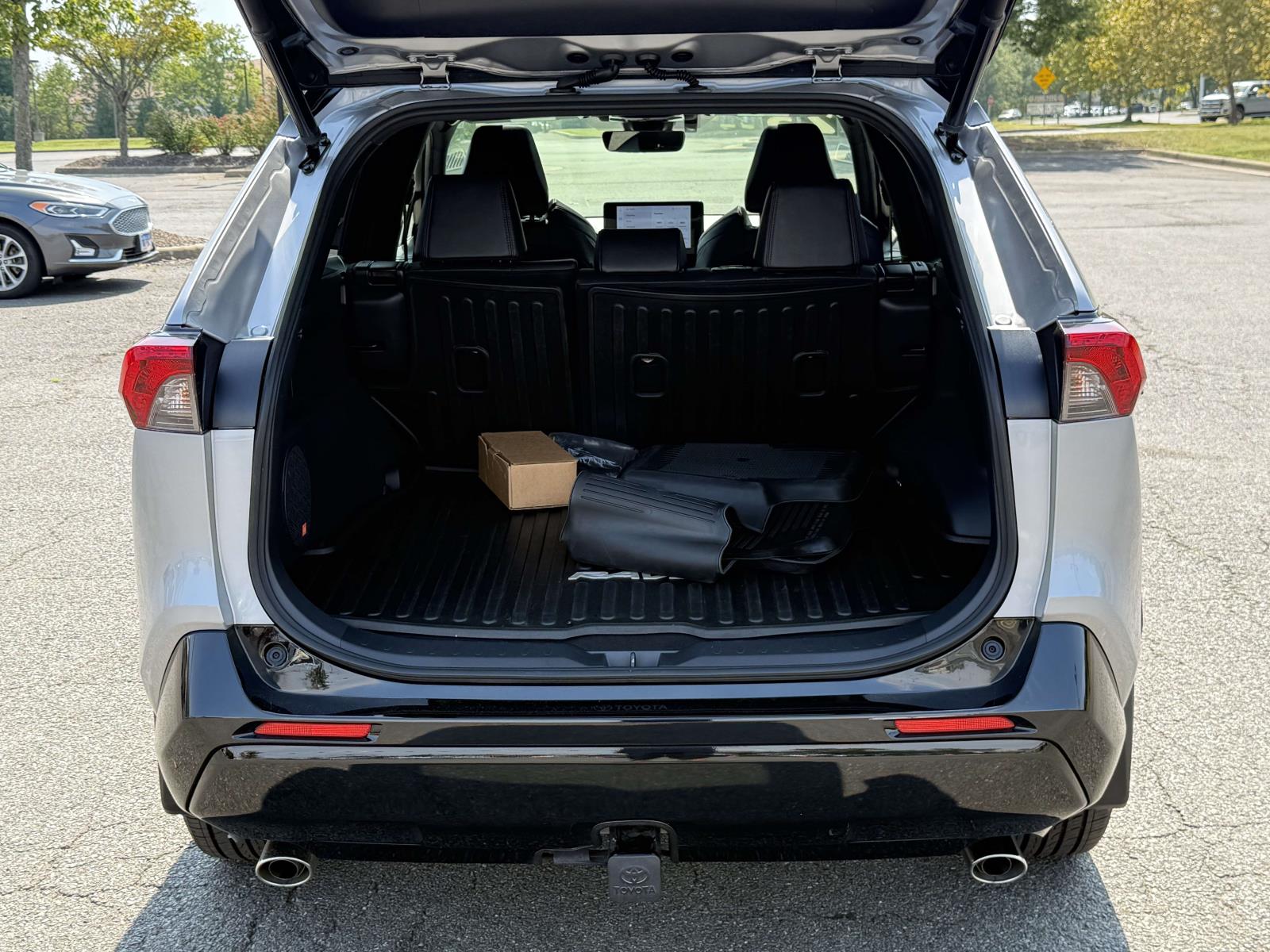 2023 Toyota RAV4 XSE - Photo 33