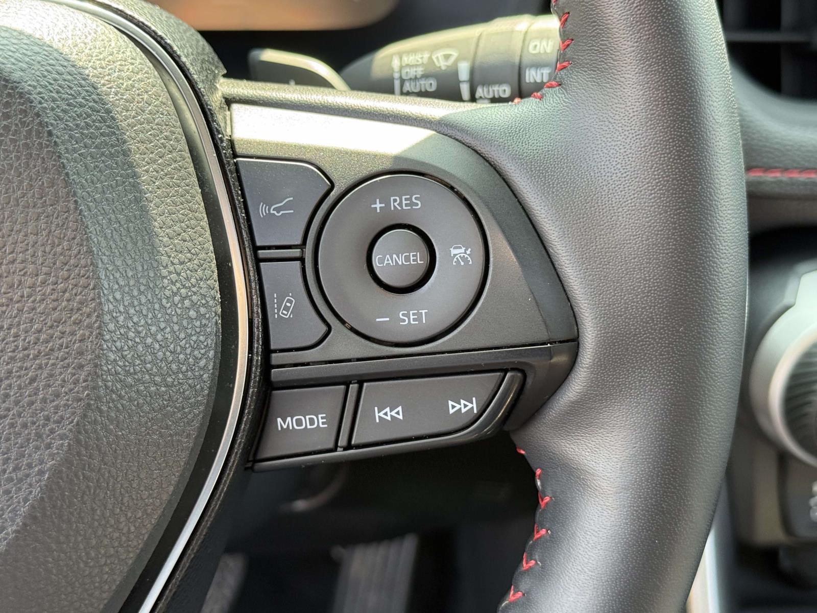 2023 Toyota RAV4 XSE - Photo 23